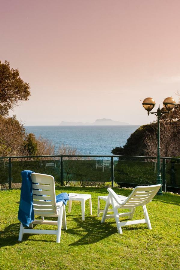 Holidays Naples Family - Pool In Front Of Capri 외부 사진